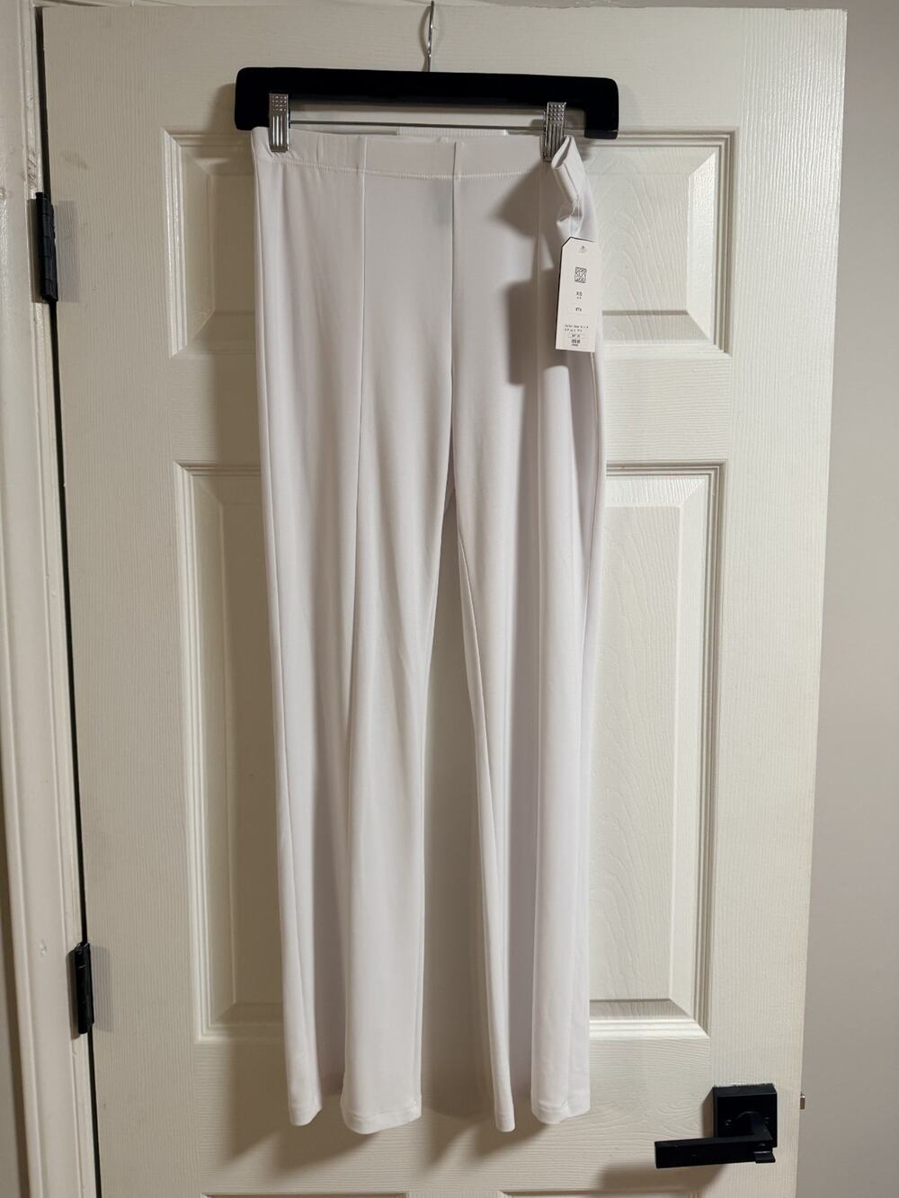 Clara Sun Woo Capris with center seam- White, Knit - Extra Small Size